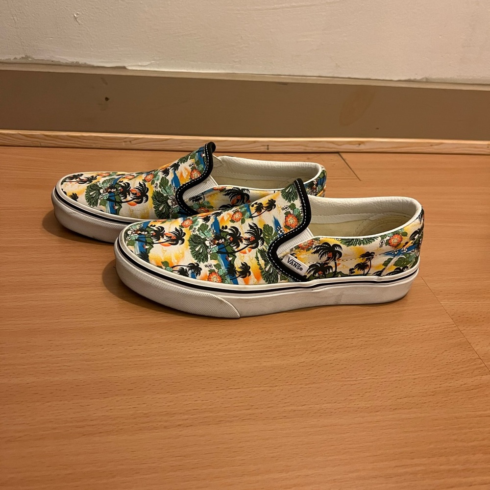 Vans Aloha Slip Ons Women’s size 7.5 - Picture 2 of 7